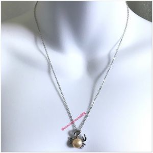 Fashion Jewelry Crab Pearl Pendant Necklace NWOT